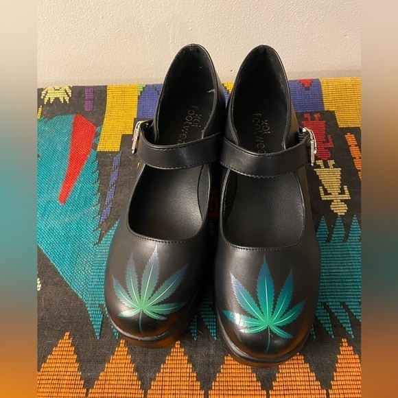 koi Shoes - Koi footwear Dope Dreamz pot leaf chunky Mary Jane shoes 6